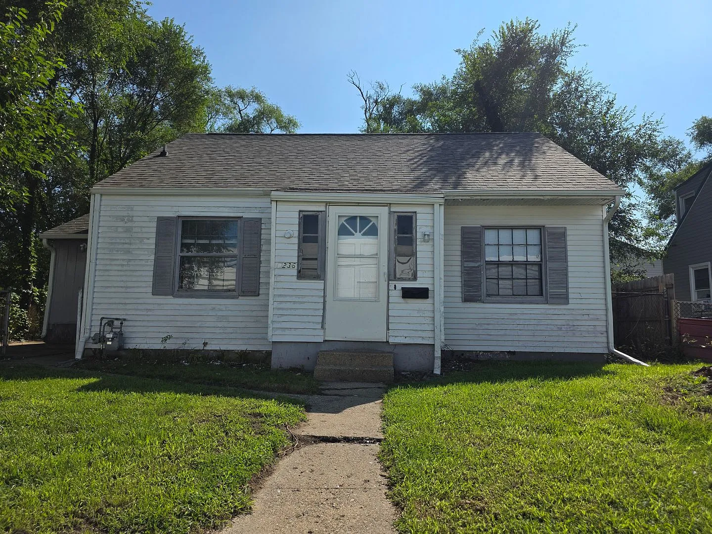 Updated 2-Bedroom, 1-Bathroom Home with Basement $1,100/Month | Accepting Section 8 — Photo 1