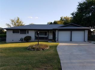 208 E 34th St, Sand Springs, OK 74063