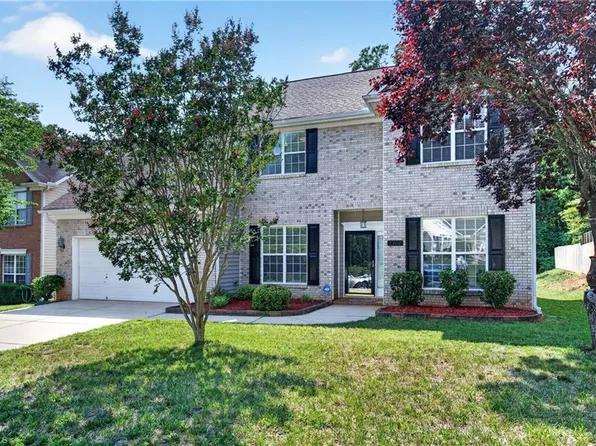 6308 Thornblade Ct, Greensboro, NC 27410