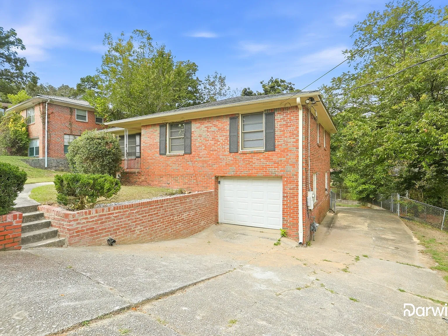 3 bed, 1.0 bath, 1133 sqft, $1,195 — Photo 2