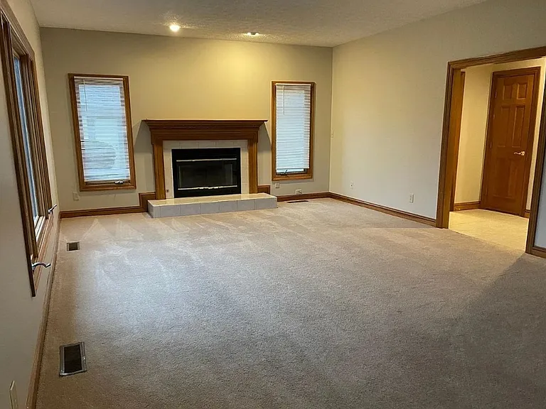 324 Redwood Blvd — Photo 16