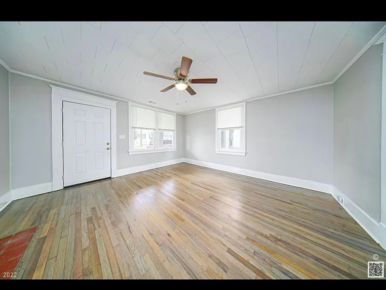 220 Ellis St — Photo 14