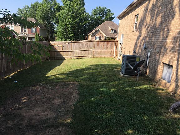 3rd image of 5502 Stonewood Dr