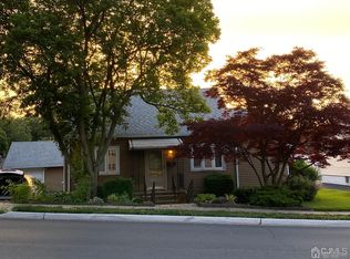 931 King Geo Post Rd, Edison, NJ 08837