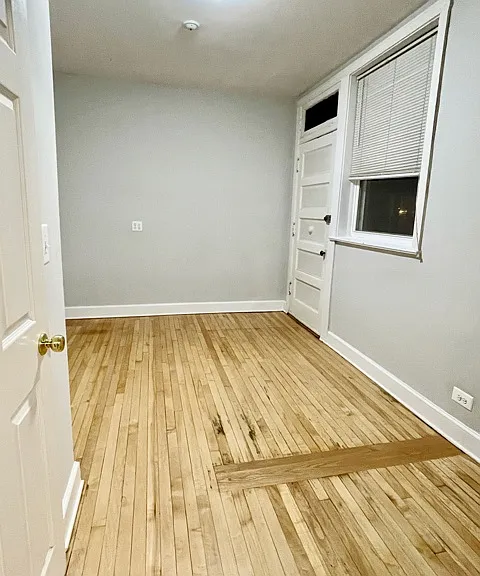 4452 N Winchester Ave #2 — Photo 10