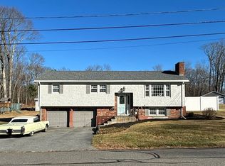 39 Mayflower Cir, Leicester, MA 01524