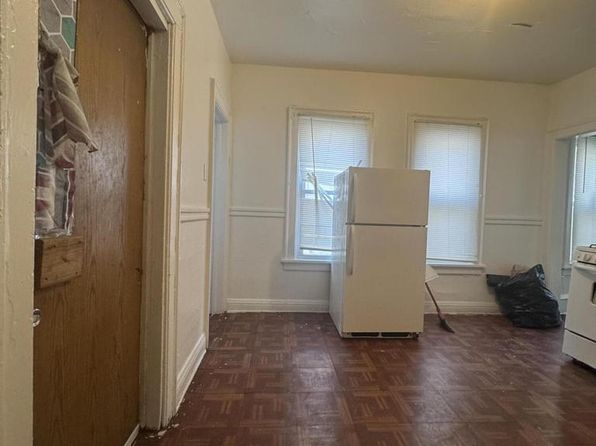 milwaukee-wisconsin-448377875 picture