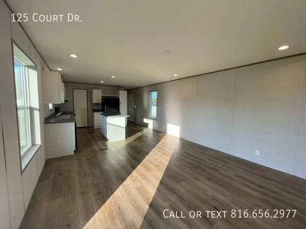 125 Court Dr, Greenwood, MO 64034
