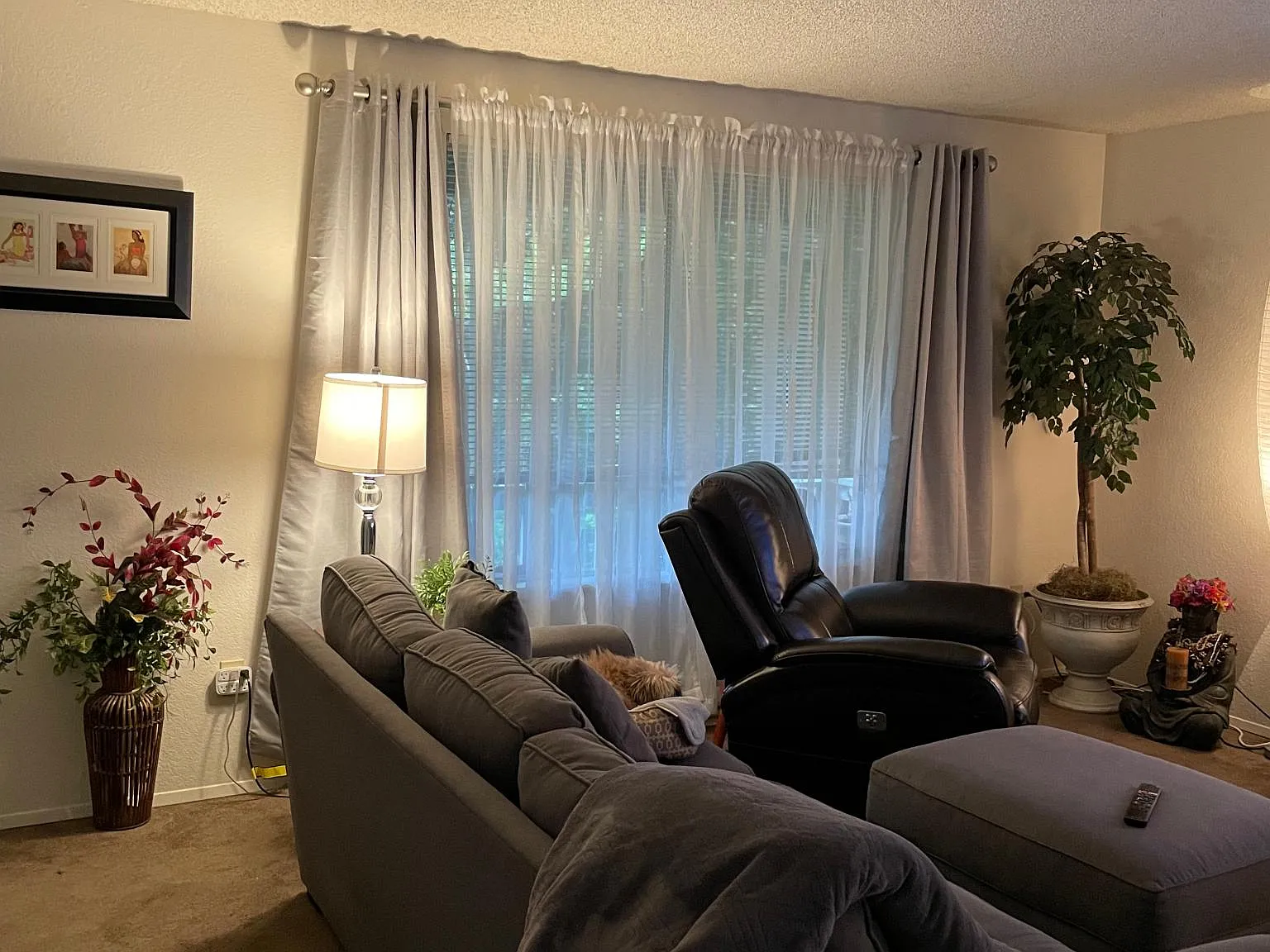 3 bed, 940 sqft, $3,000 — Photo 4