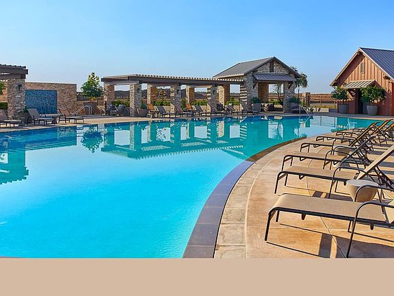 4th image of 979 Spring St W