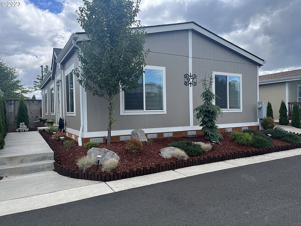 1st image of 507 NE 99th St #97