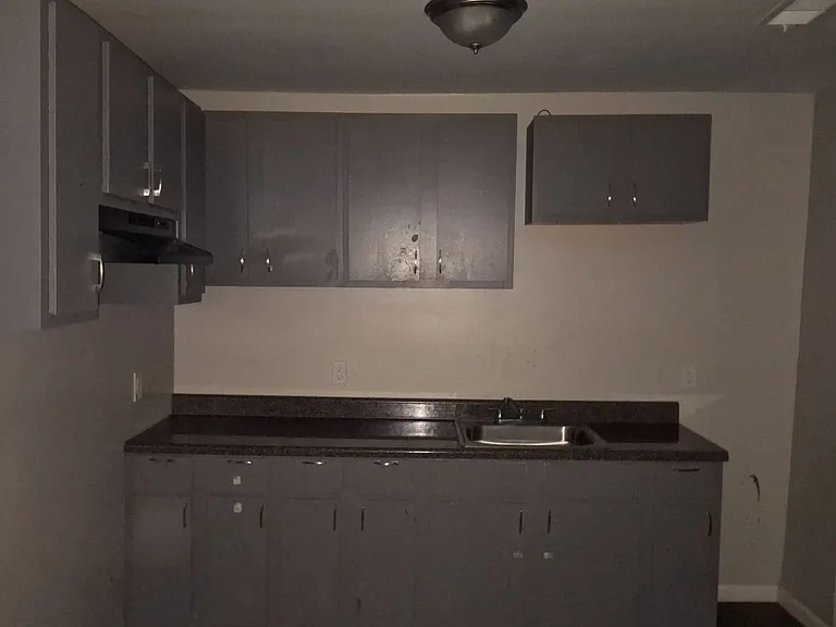 1661 Patton St — Photo 3