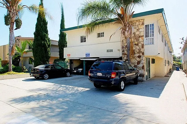 Lido Apartments - 3339 Mentone Avenue — Photo 2