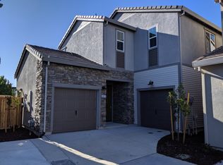 4415 Silver Cedar Ln, Sacramento, CA 95834