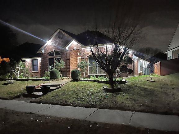 3rd image of 2222 Hannah Ln