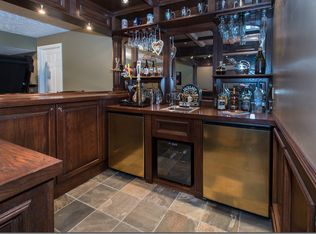 3826 Swinton Cir, Avon, OH 44011