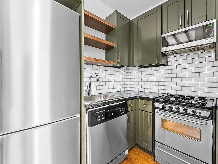 806 President St #3B — Photo 3