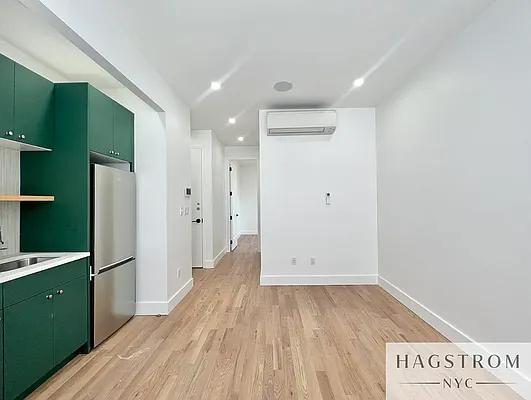 Rented by Hagstrom Management Inc | media 2