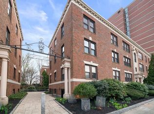 1986 Commonwealth Ave APT 2, Brighton, MA 02135