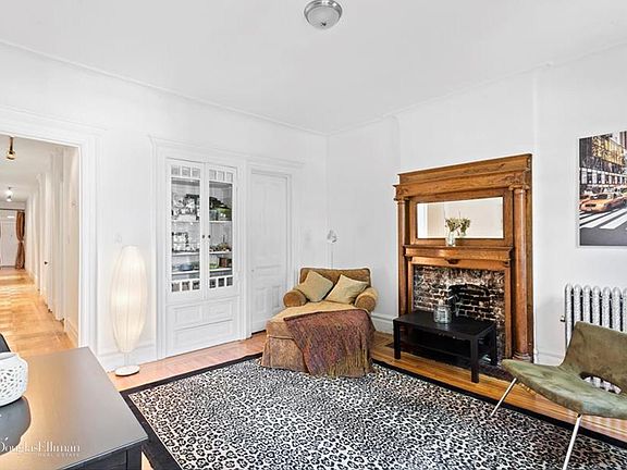 2nd image of 205 Park Pl APT 14