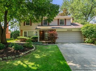 30039 Spring River Dr, Southfield, MI 48076