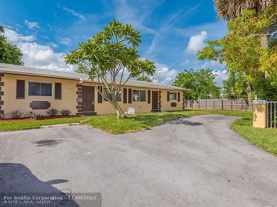 2061 NE 25th Ave
