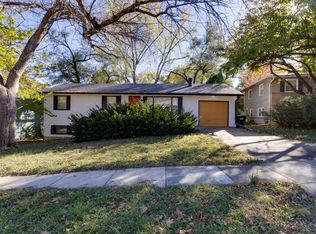 2627 Belle Crest Dr, Lawrence, KS 66046