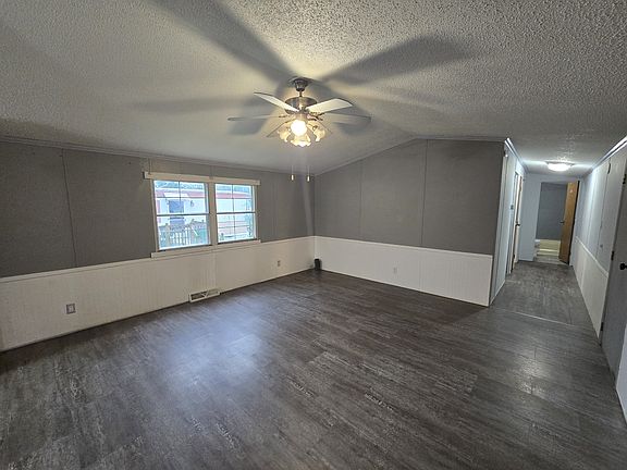 5th image of 700 W Ridgeway Ave Lot 408