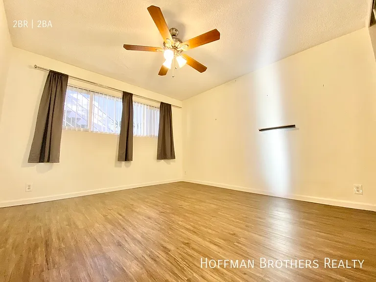 1808 N Harvard Blvd #10 — Photo 8
