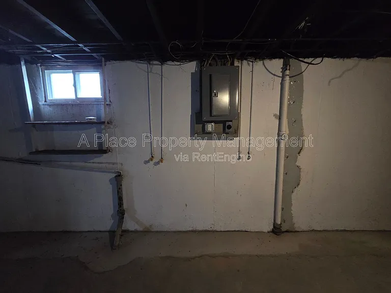 204 Hawkesbury Dr — Photo 10