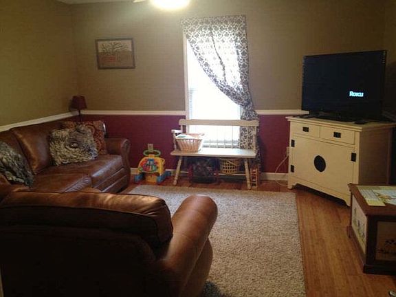 4th image of 820 S Shady Ave