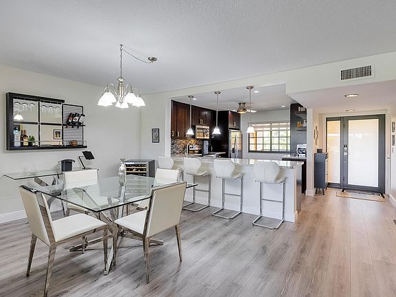 5th image of 11291 Aspen Glen Drive #202