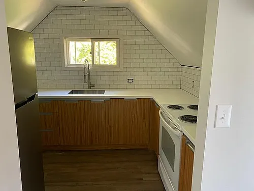 33 Roberts St #3 Photo 1