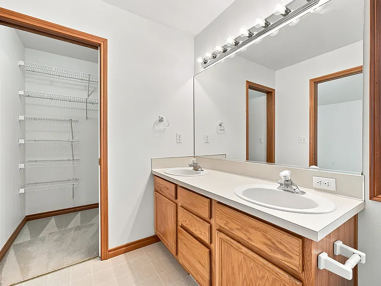 3203 NE 171st Ave — Photo 24