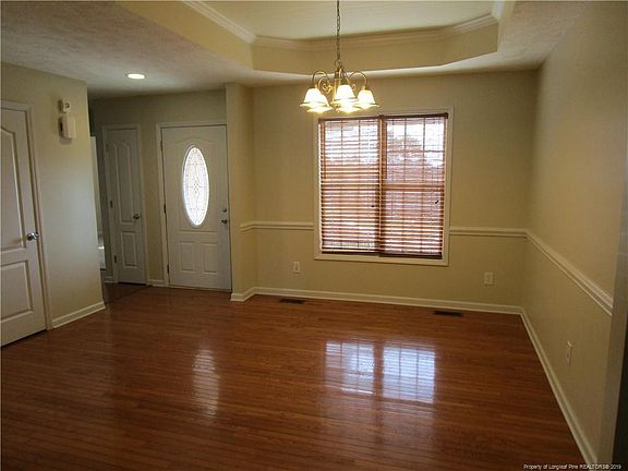 5th image of 146 Woodshire Dr