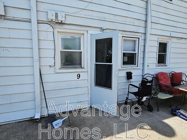 1015 N Scott Ave BUILDING 9-5, Belton, MO 64012