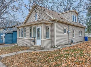 475 Lawson Ave W, Saint Paul, MN 55117