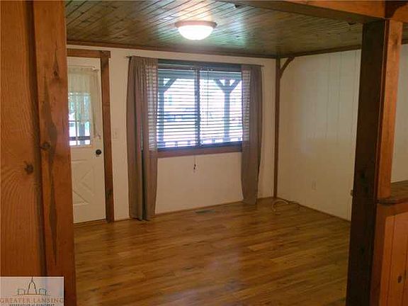2nd image of 214 N North St