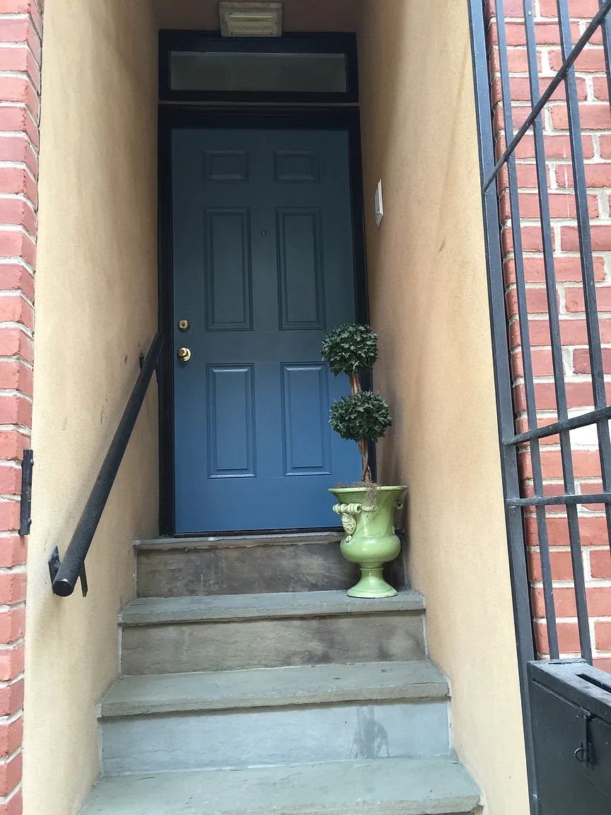 102 N Van Pelt St photo 1