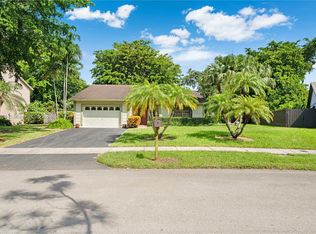 1525 Flamingo Ct, Homestead, FL 33035