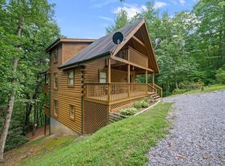 4226 Chamberlain Ln, Sevierville, TN 37862