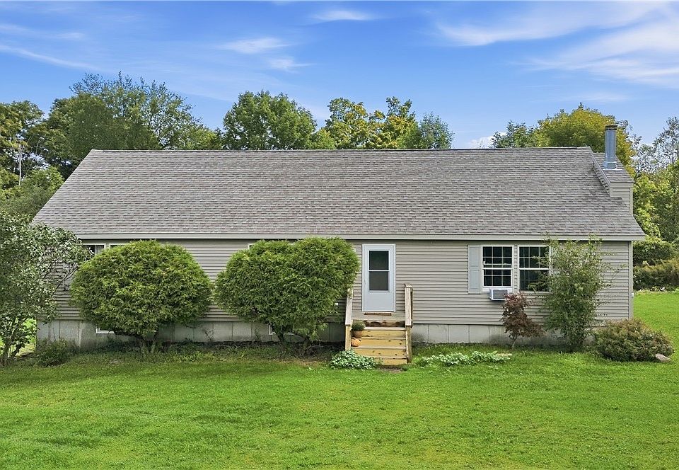 1st image of 240 Brennan Rd