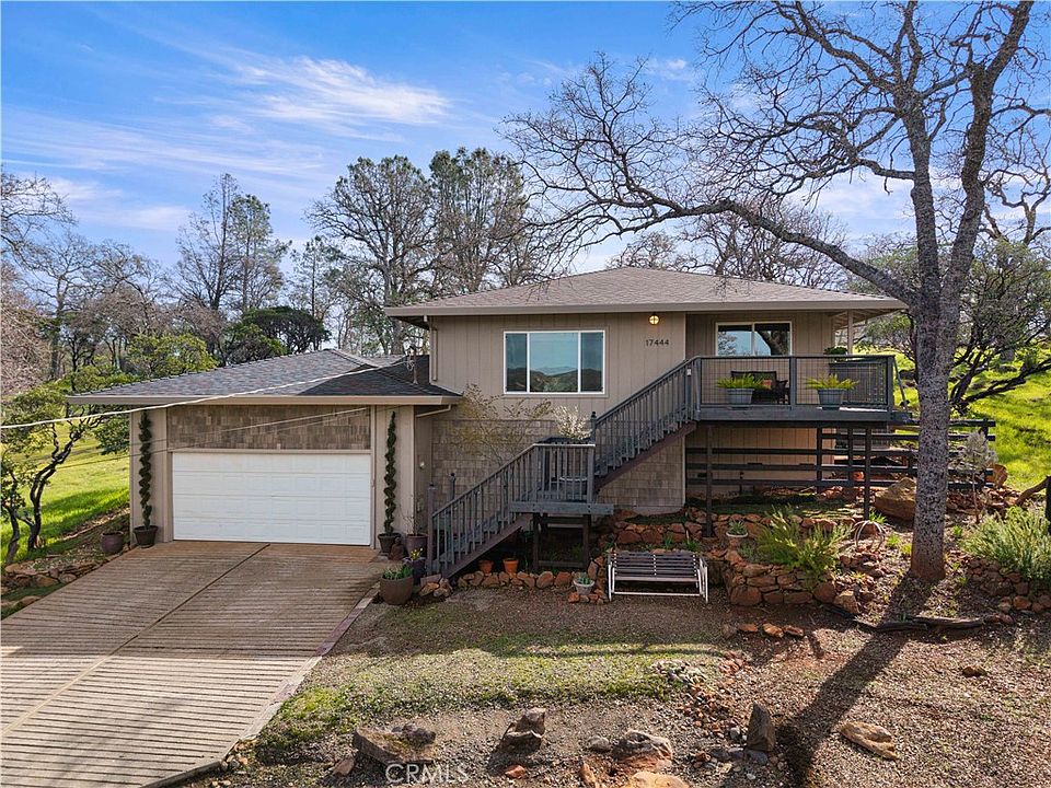 1st image of 17444 Meadow View Dr