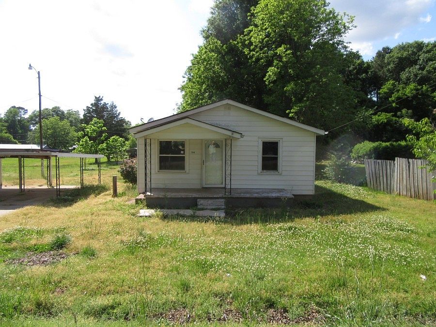 1st image of 544 Circle Dr