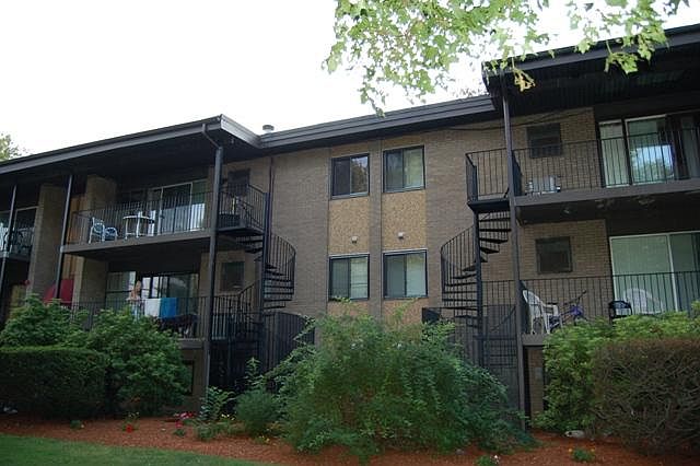 2nd image of 180 Central St APT 4