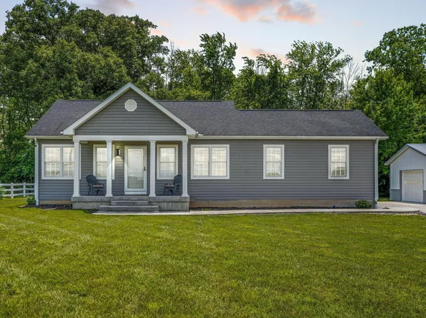 5293 Duvall Rd, Ashville, OH 43103