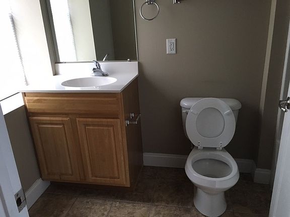 3rd image of 274 W Market St #26