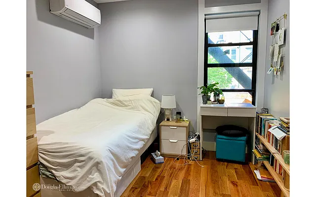 Rented by Douglas Elliman | media 7