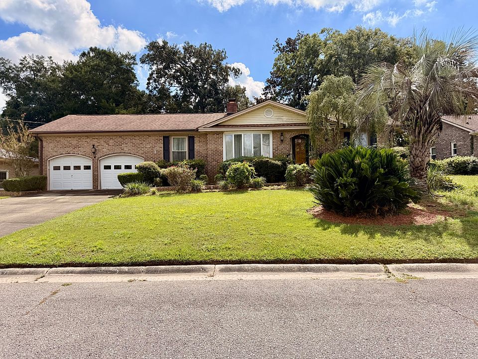 1st image of 4351 Helene Dr