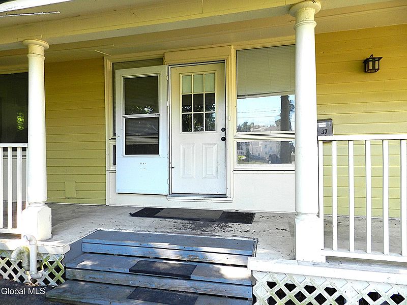 4th image of 37-39 2 nd Street